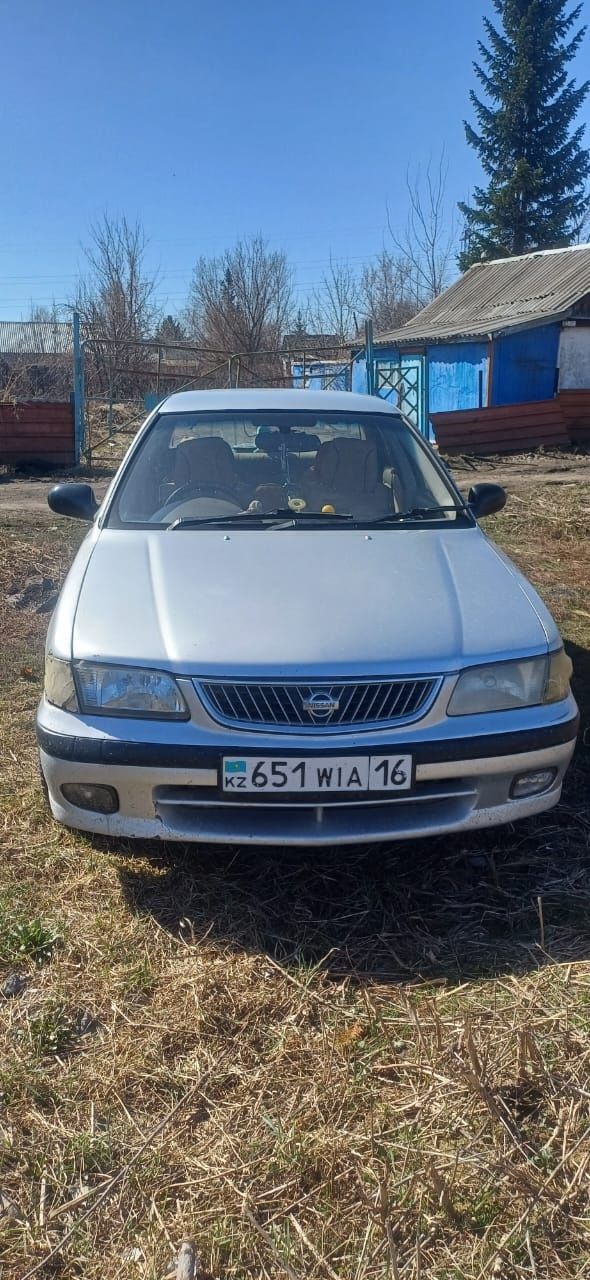 Продам машину Ниссан