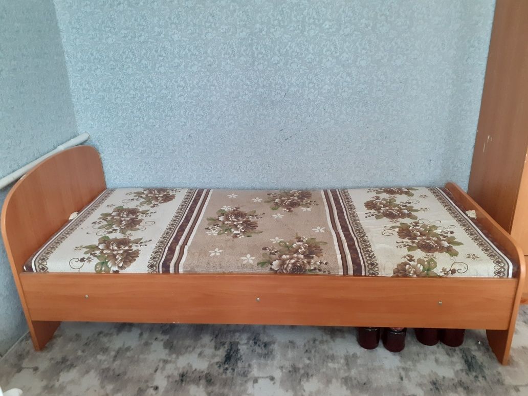 Кровать для одного буу
