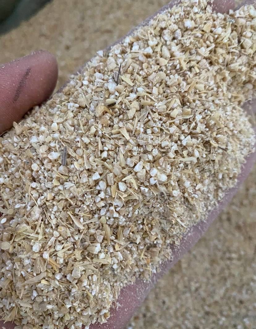 Продам разный корм отруби ячмень пшеница