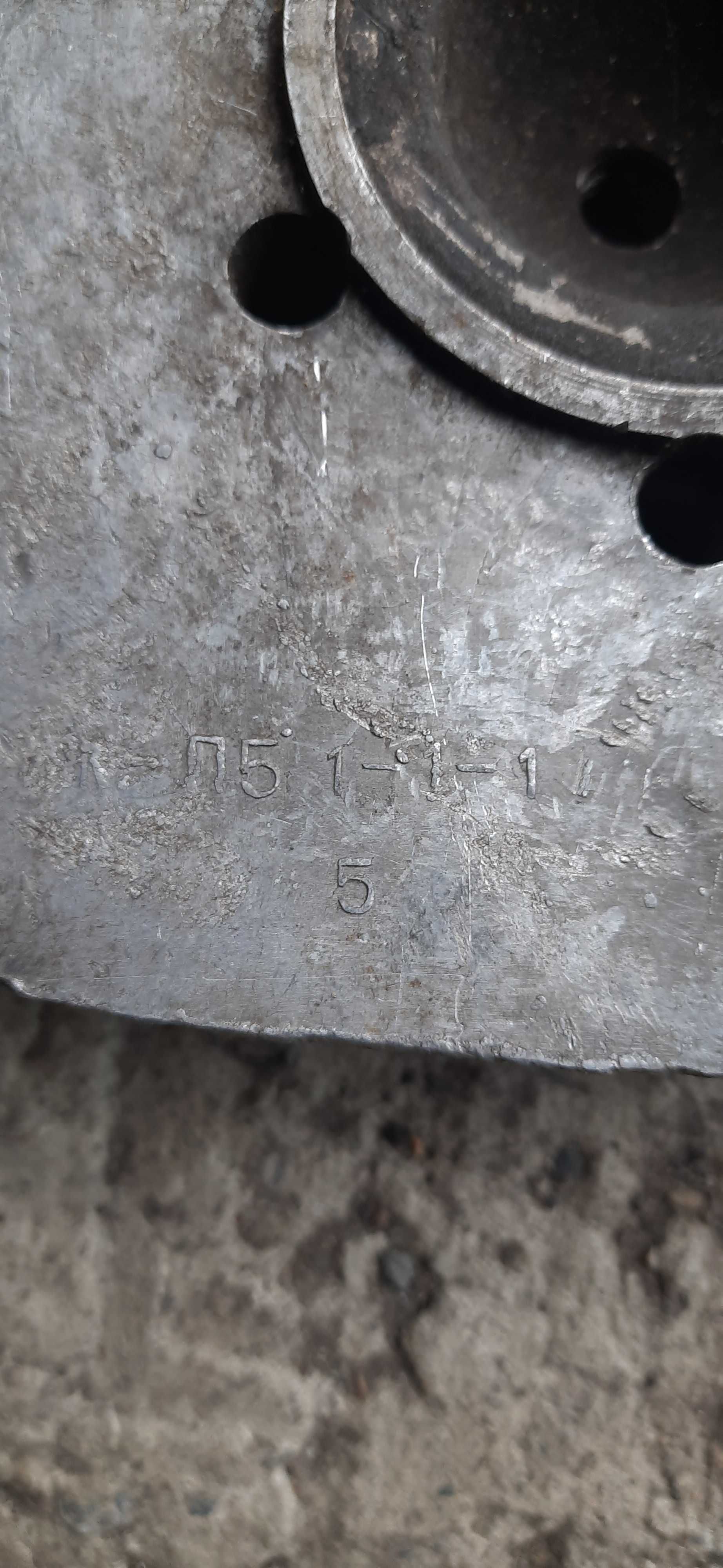Иж планета 5 . Головка цилиндра . СССР
