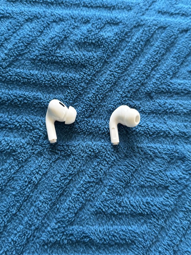 Продам AirPods Pro 2 оригинал
