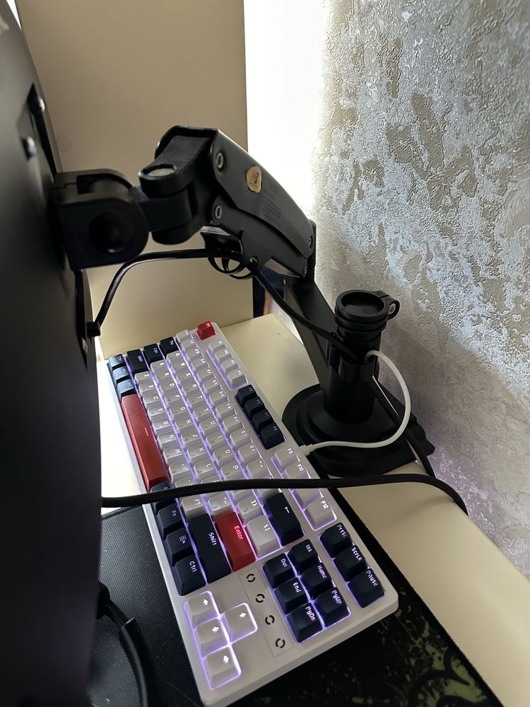 Игровой хороший компьютер
