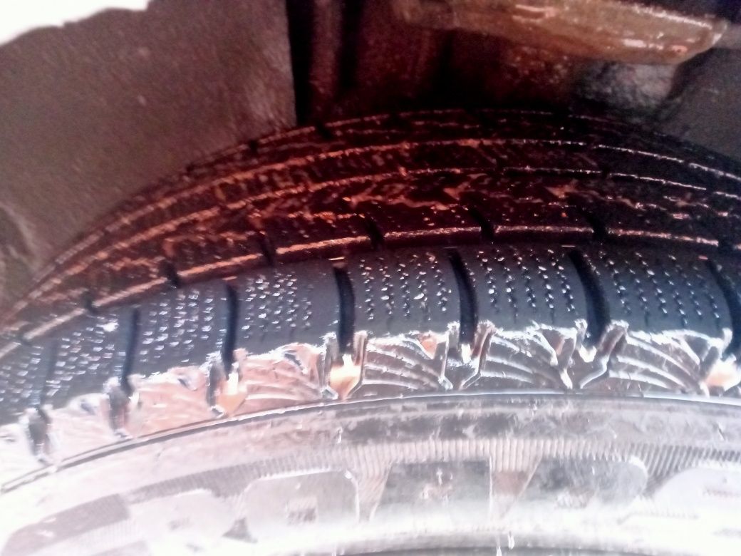 Штампы с зимней резиной липучки 185/65R15