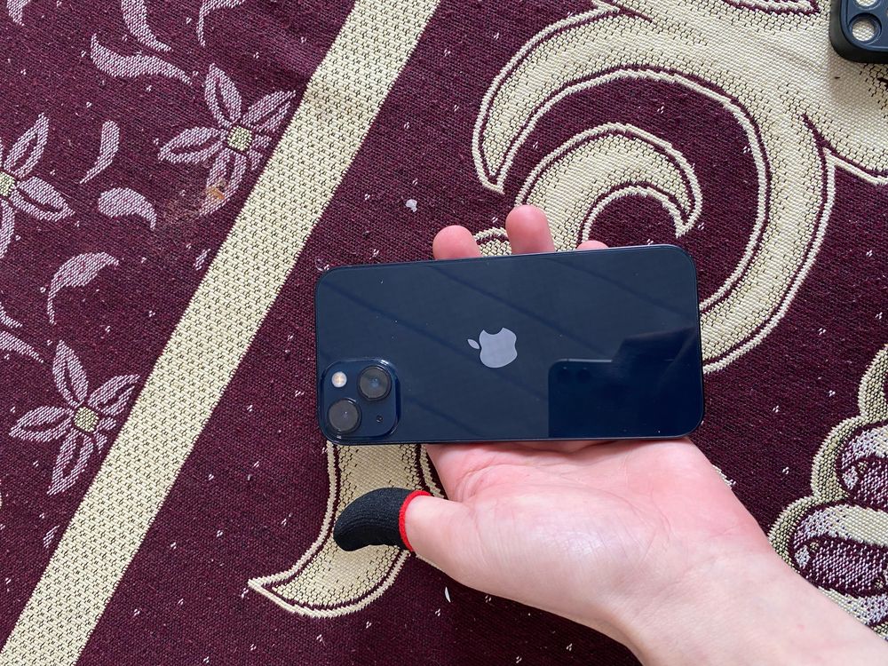 Iphone 13  срочно только продажа