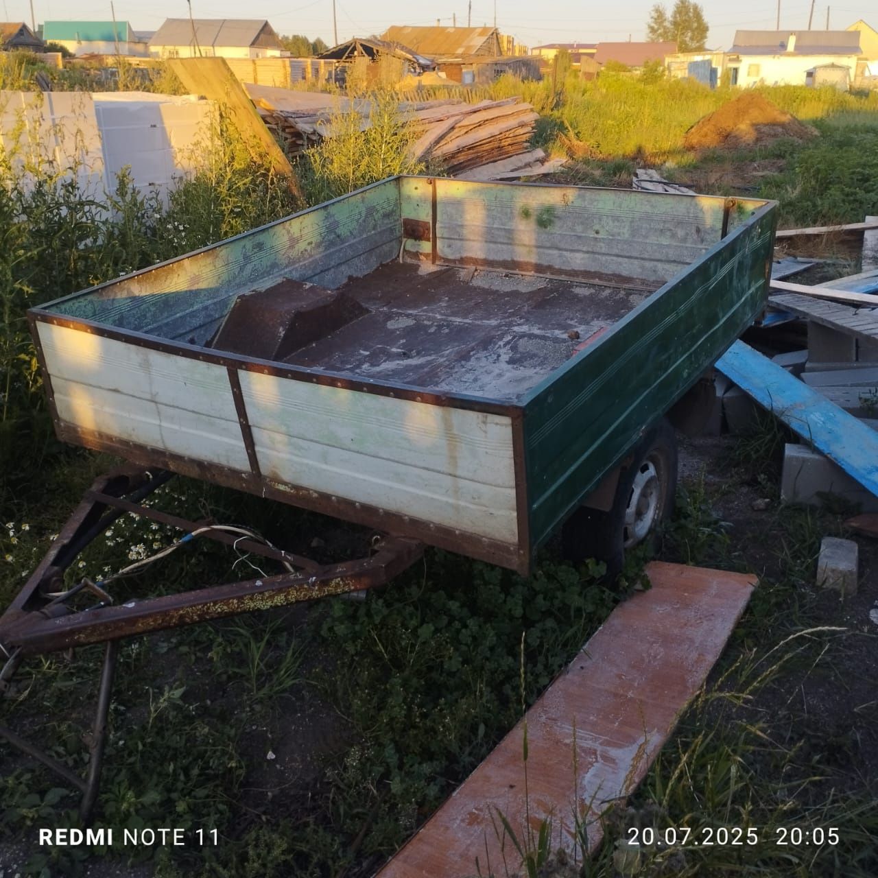 Прицеп автомобильный