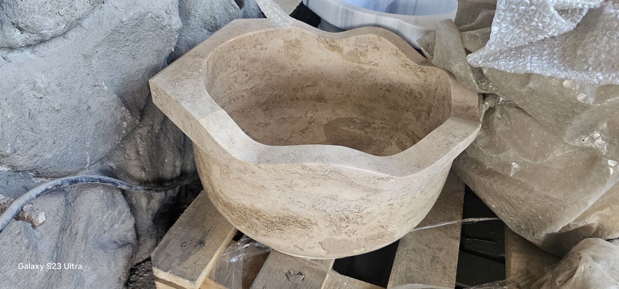 Курны, раковины, латунные краны для хамама.