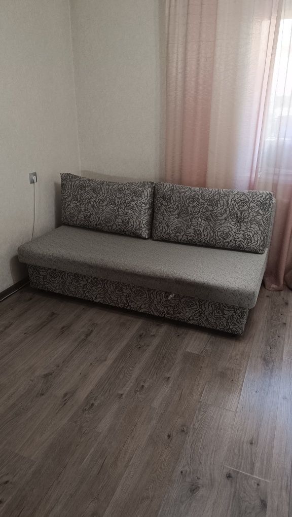 Продам диван тахту