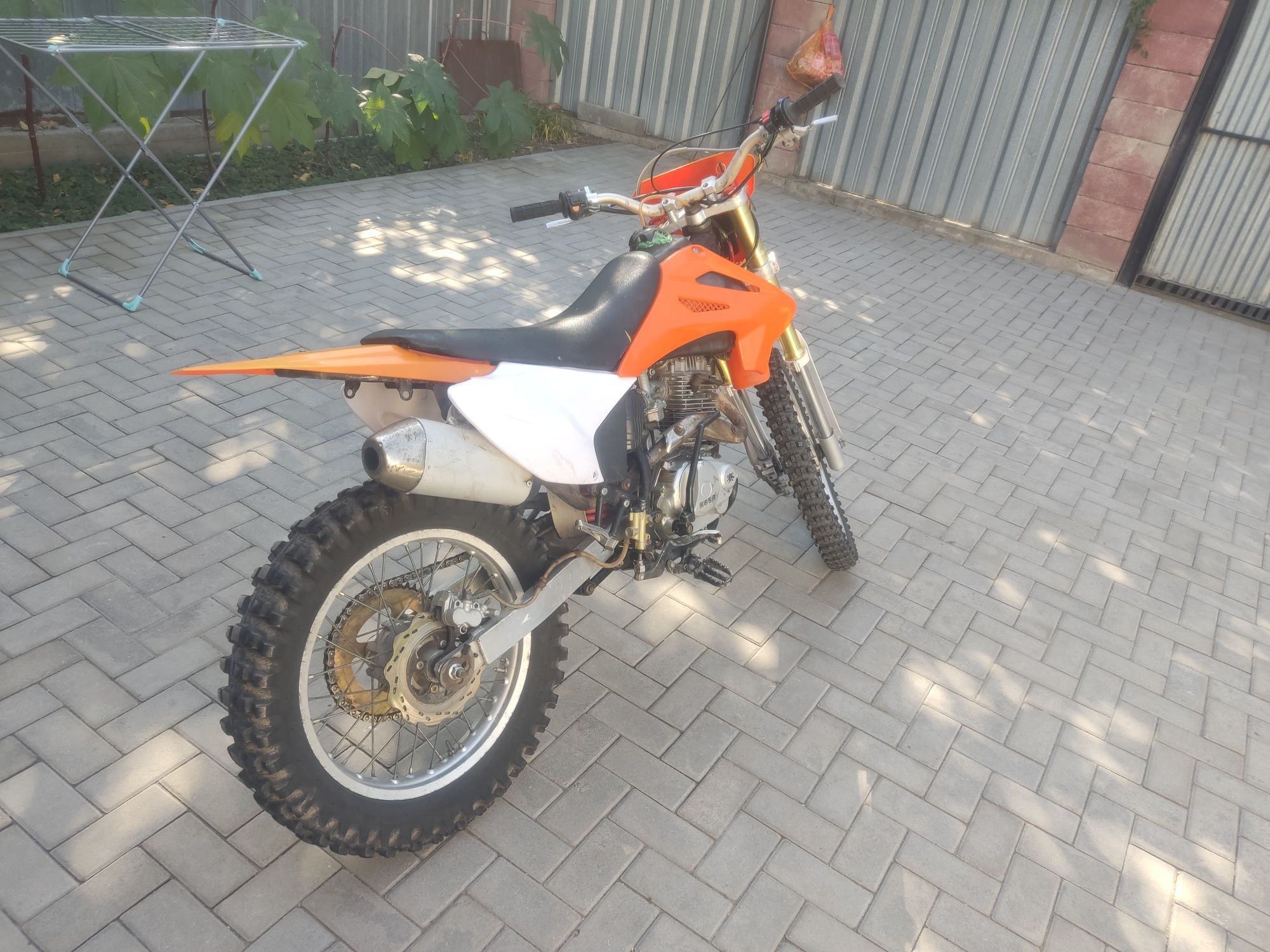 Продам мотоцикл эндуро 06.