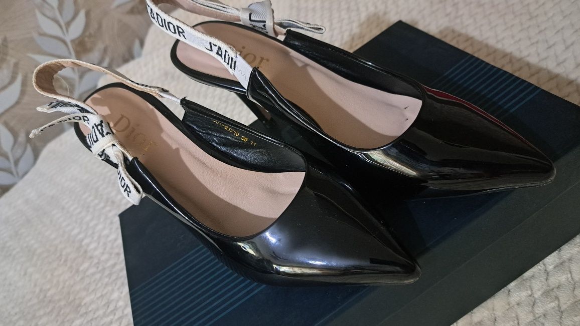 Туфли  dior лакированные