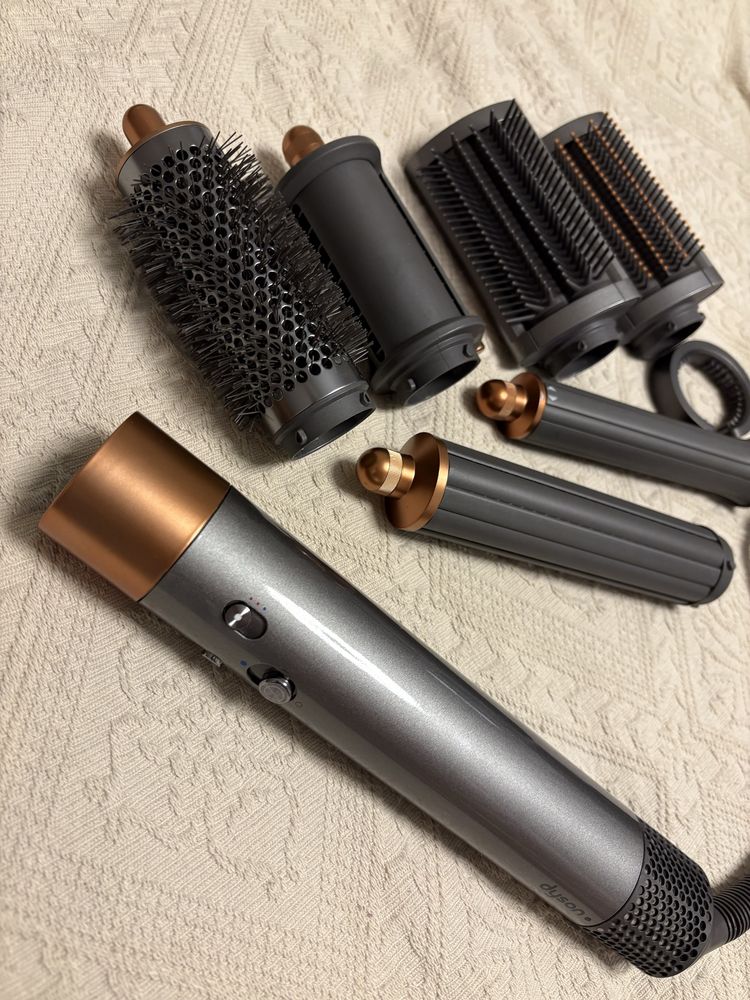 Продам срочно dyson styler