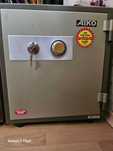 Продам недорого сейф AIKO с кодовым и ключевым замком.