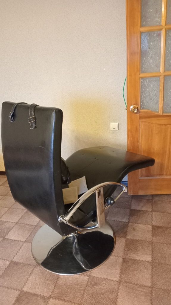 Продам кресло б/у