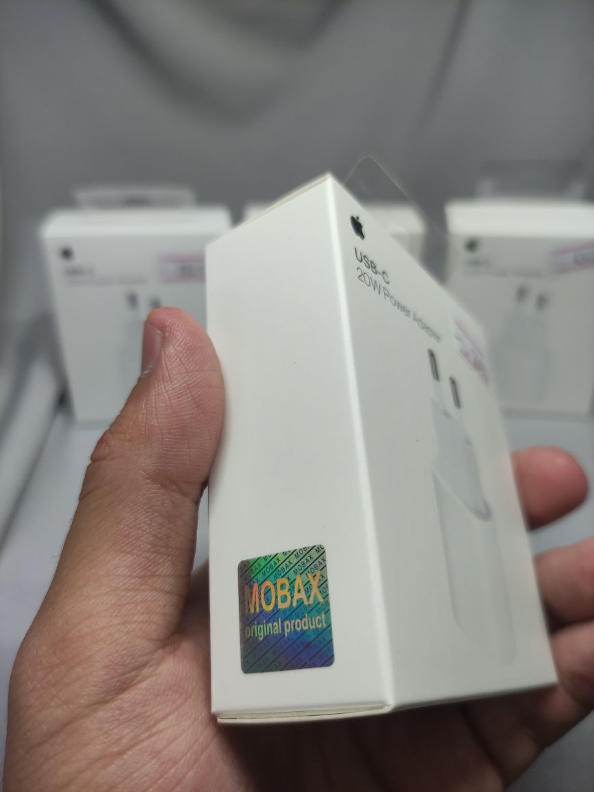 Блок питания для IPhone 20w оригинал (iPhone 13, iPhone 12, iPhone 11)
