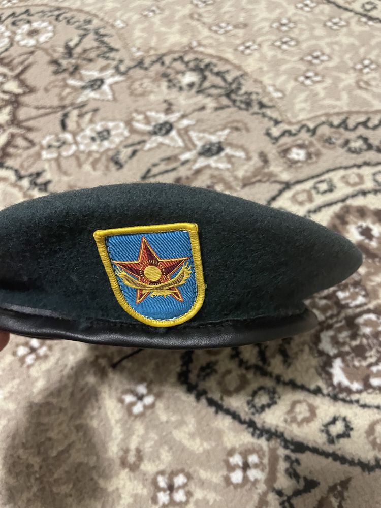 Продам военную беретку