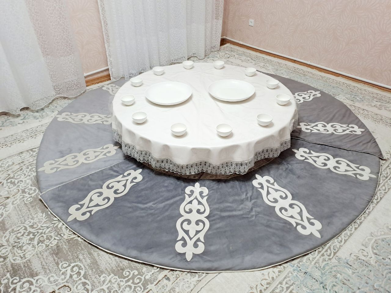 Жер стол донгелек стол круглый стол  посуды аренда