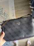 Продам Сумка guess