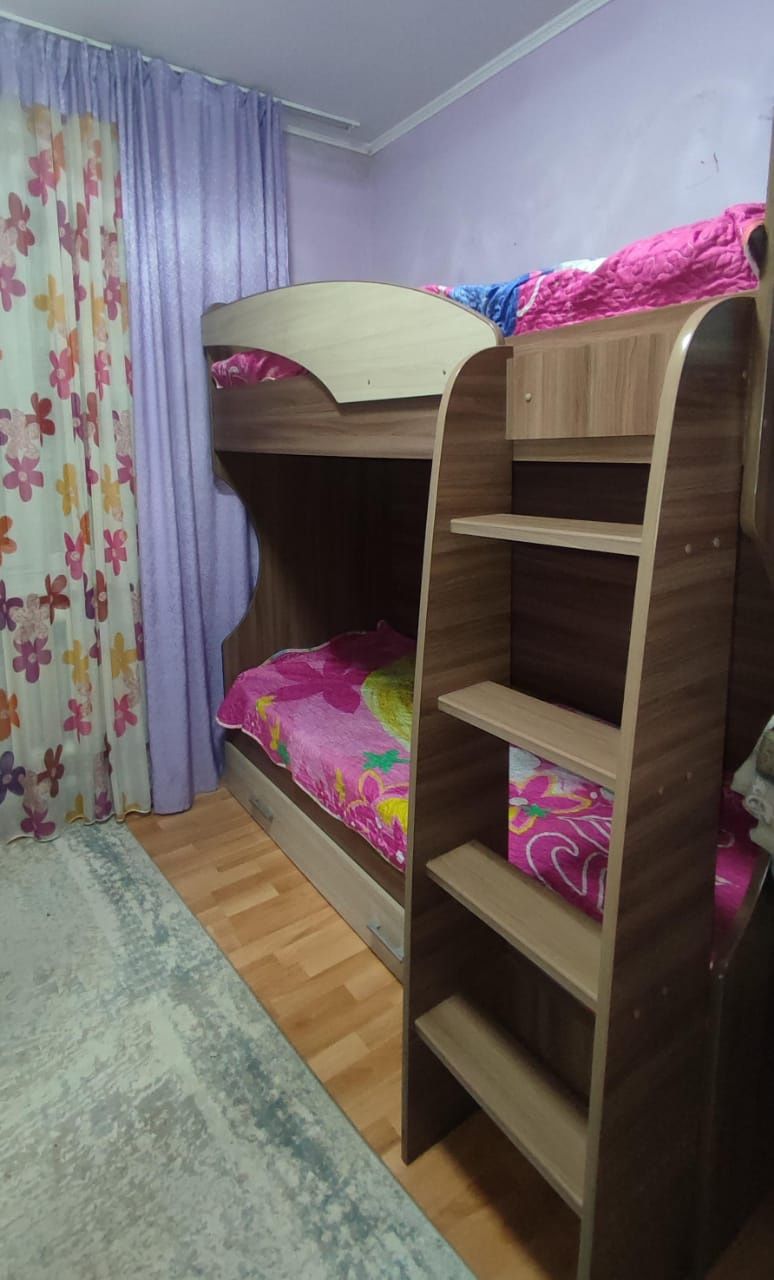 Продам двухъярусный кровать