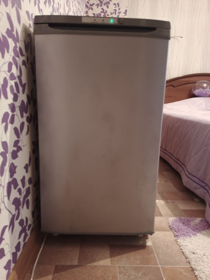 Морозильная камера Бирюса М112 80 л.