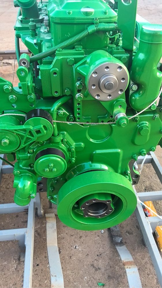 John deere двигитель 6068HN052 новый.
