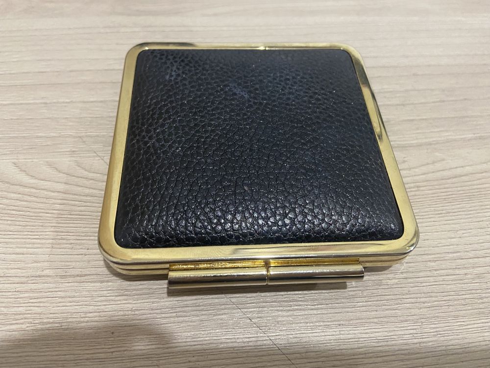 Хайлайтер от Estee Lauder с Викторией Бэкхем