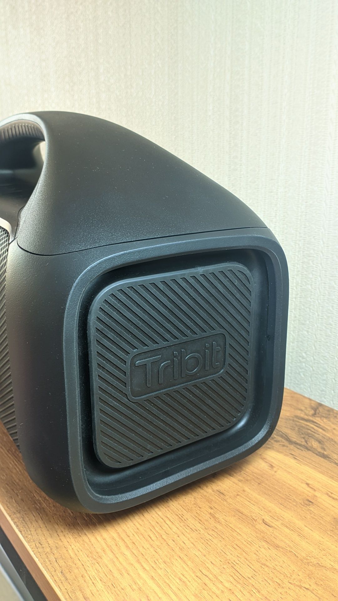 Tribit Stormbox Blast Портативная bluetooth колонка.