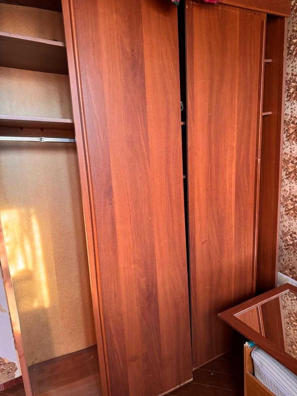 Шкаф 3х дверный плательный