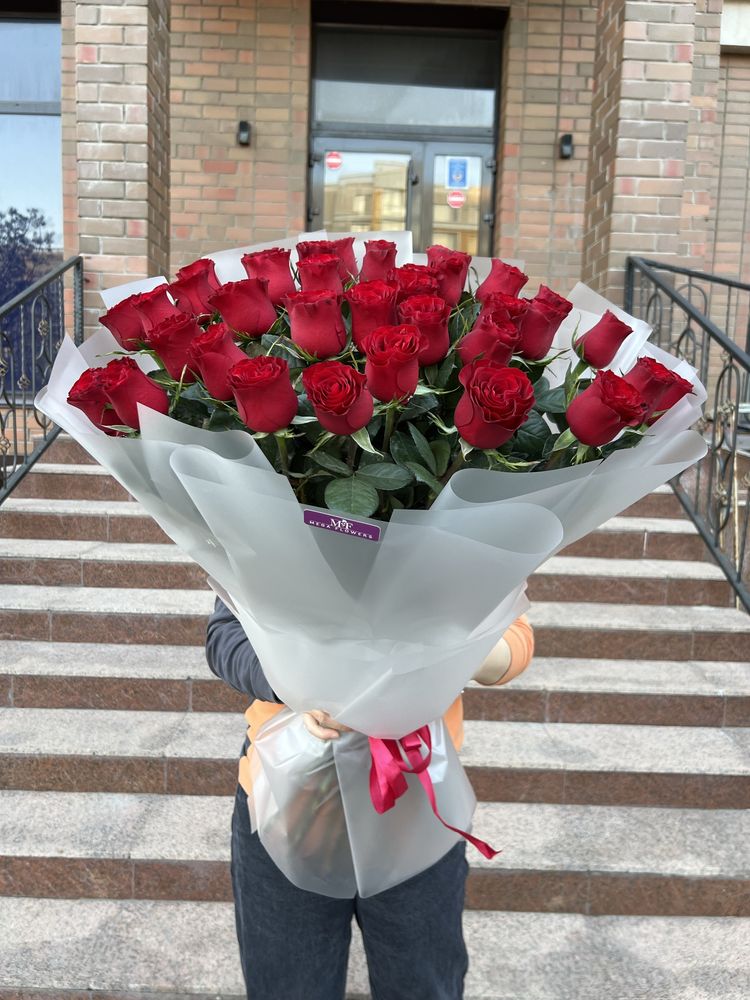 Букет из роз доставка цветов