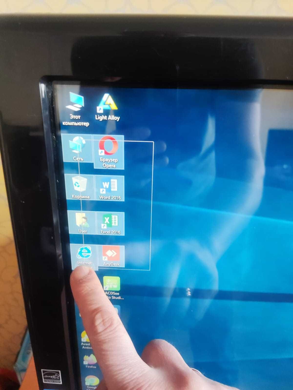 Моноблок HP TouchSmart с сенсорным экраном