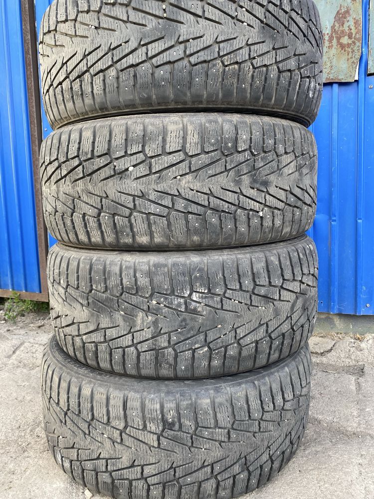 АвтоШина На 20. 285/50 нокия