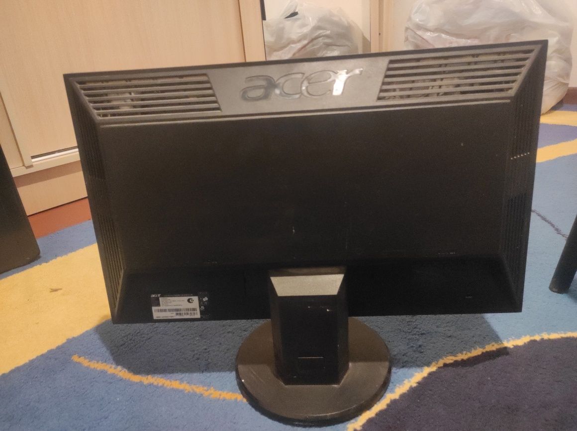 Мониторы HKC, Acer 19, 20 дюйм