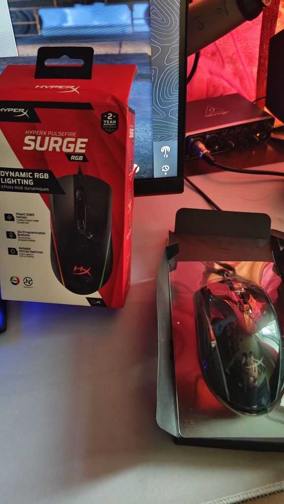 Мышь HyperX RGB.