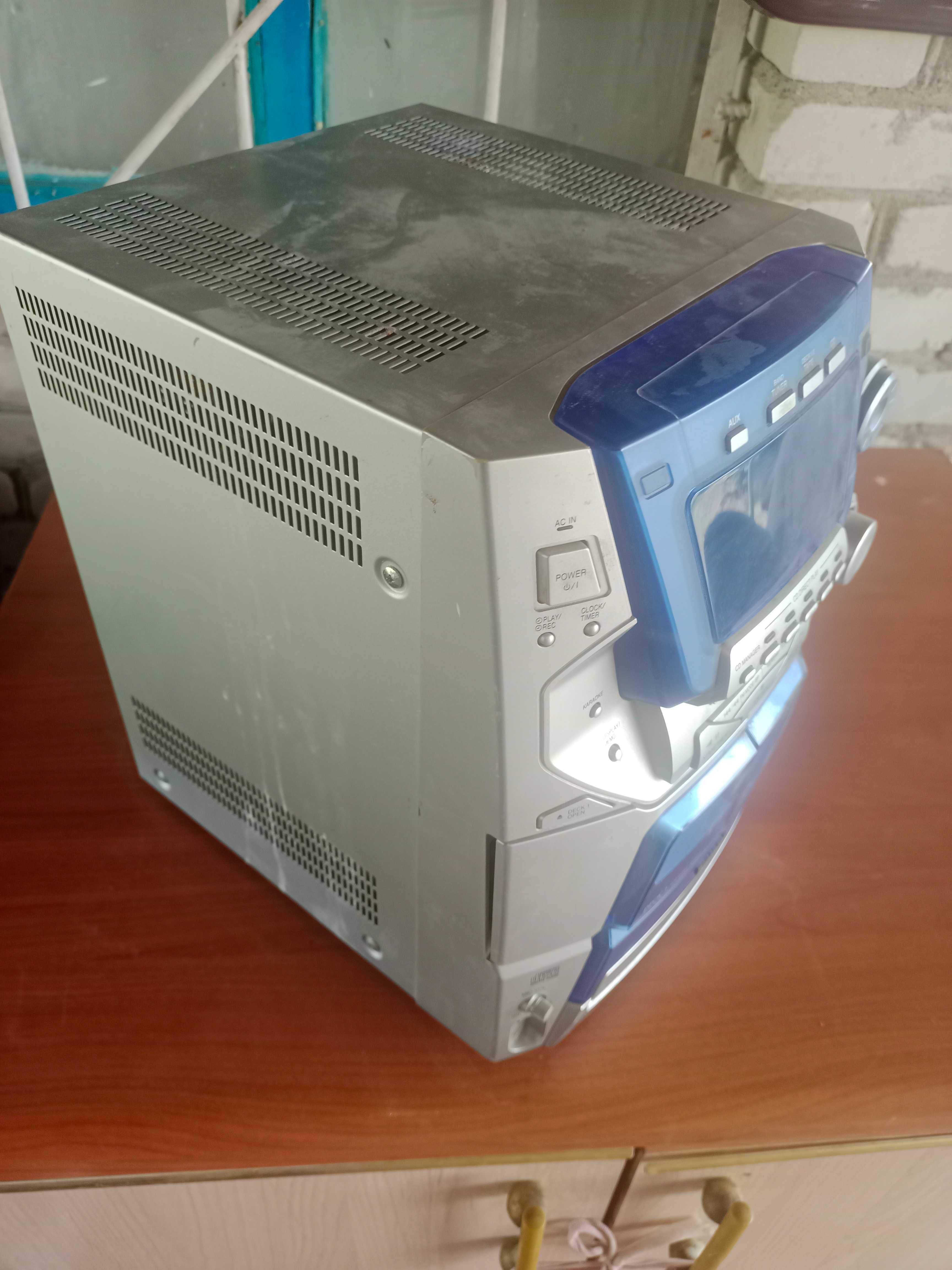 Продам музыкальный центр Panasonik (без колонок)