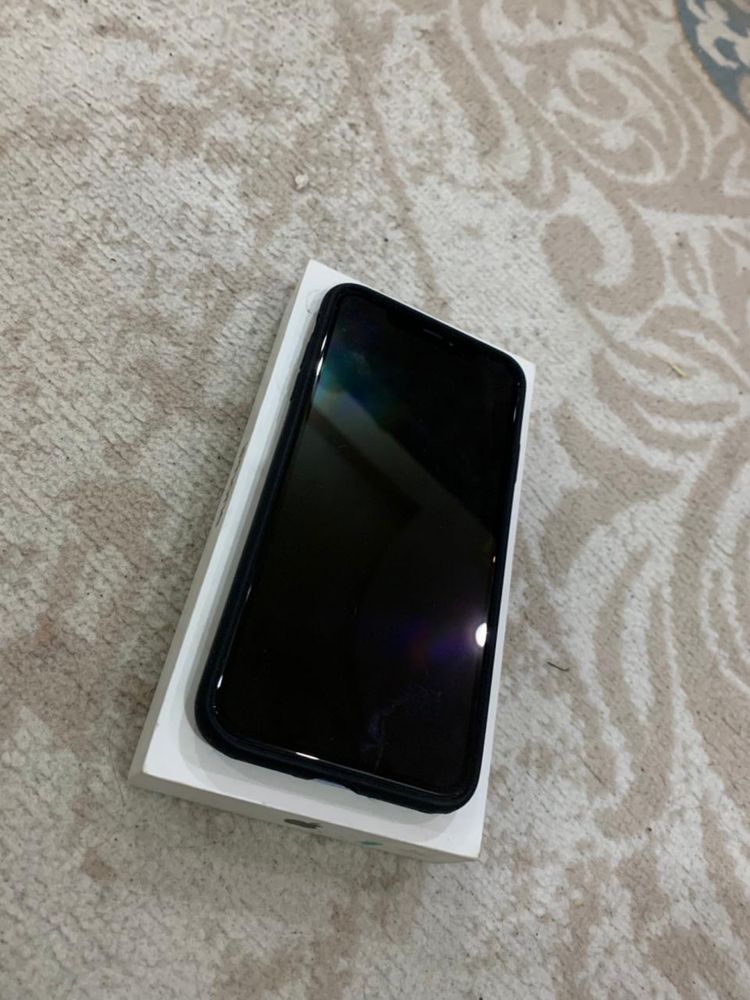 Продам iPhone XS Max