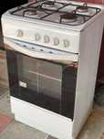 Продам газовую плиту INDESIT