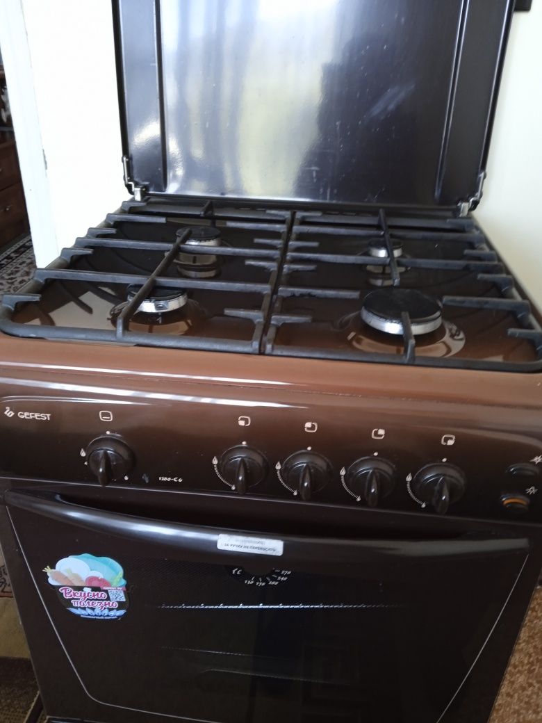 Продам газ плиту GEFEST 1200 C6