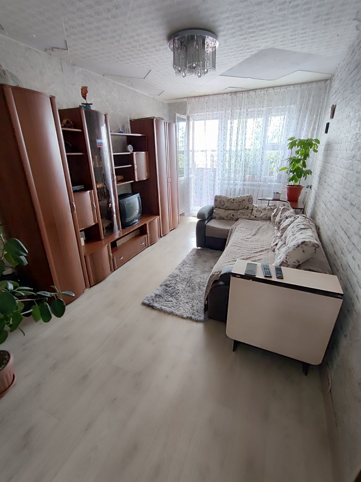 Продается 2-комн (9-10, 5 эт)