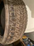 Зимняя резина липучка Bridgestone Blizzak 275/50/R22 1 штука