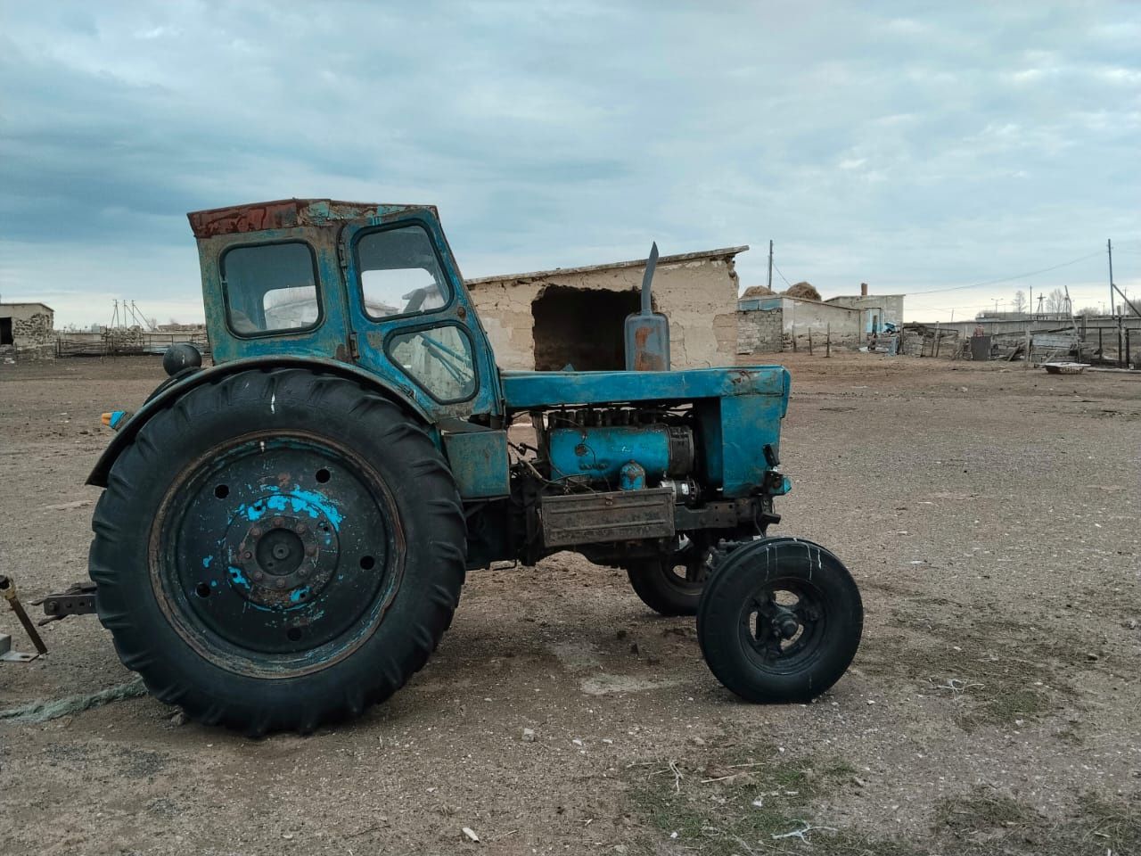 Трактор Т-40 в хорошем состоянии
