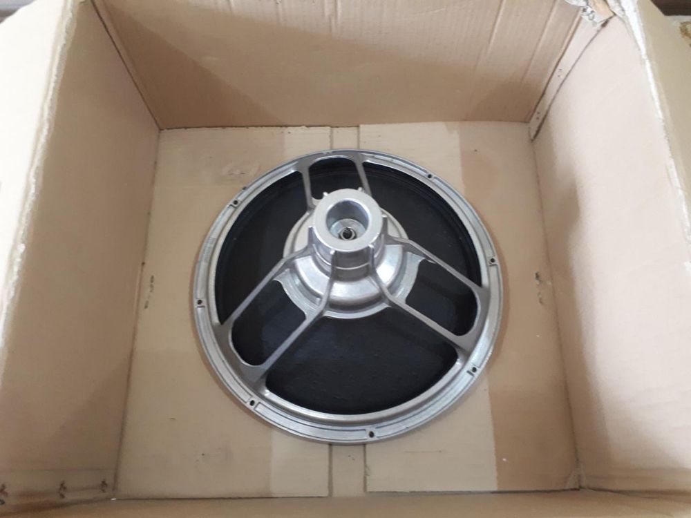 Фирменые динамики Jbl 15