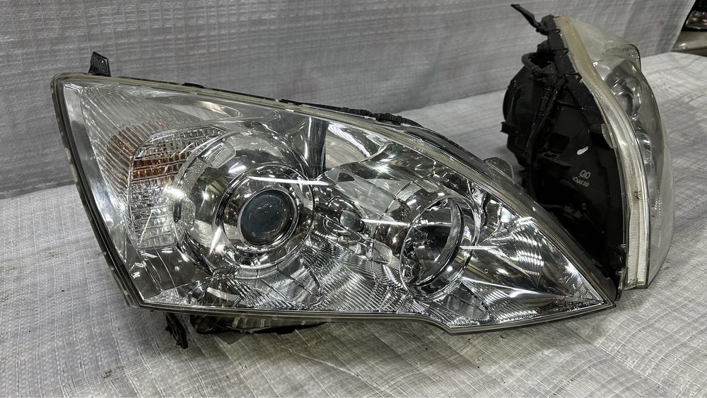 Фары Honda CR-V RE4 07-12 г.в. ксенон оригинал из Японии