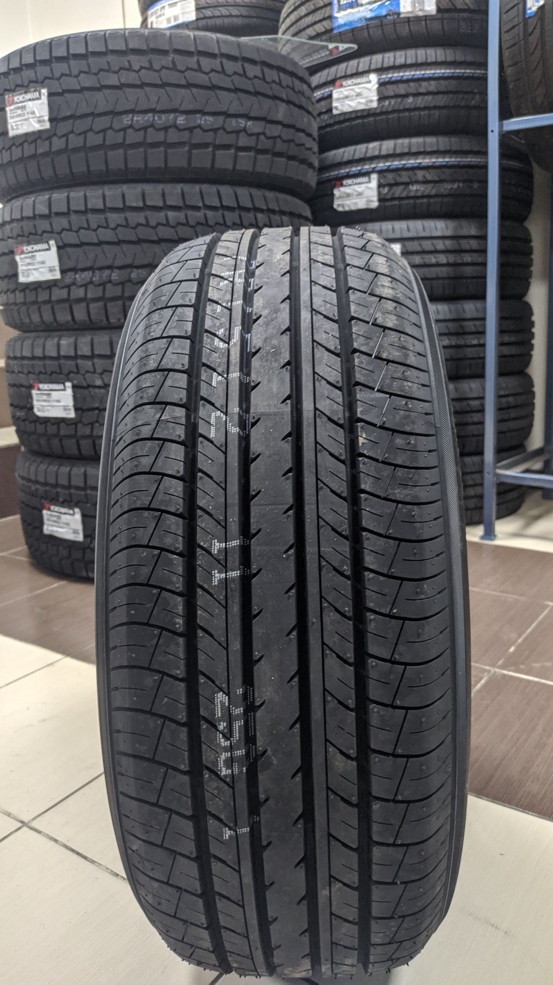 215/55R17 Yokohama E70 Япония
