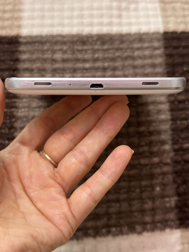 Планшет samsung Tab 3