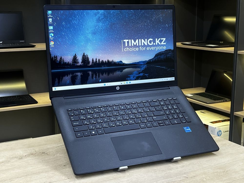 Офисный ноутбук HP Laptop 17 - 17.3 FHD/Core i3-1215U/8GB/SSD 512GB