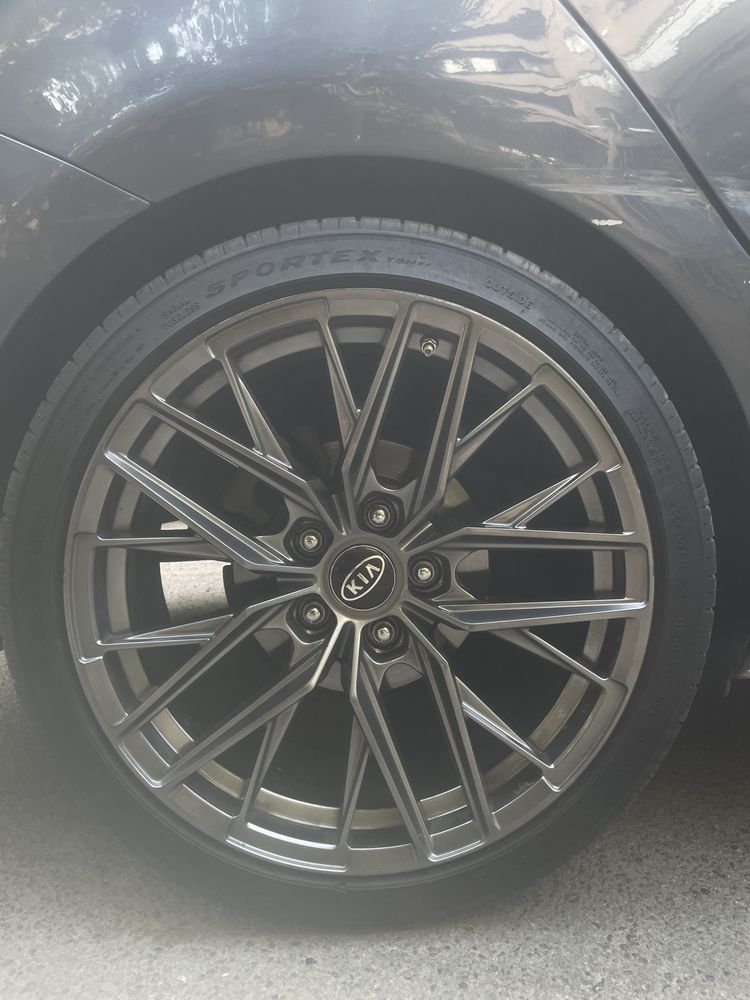 Спицы 235/40/18r  5,114*3 цена 250тыс