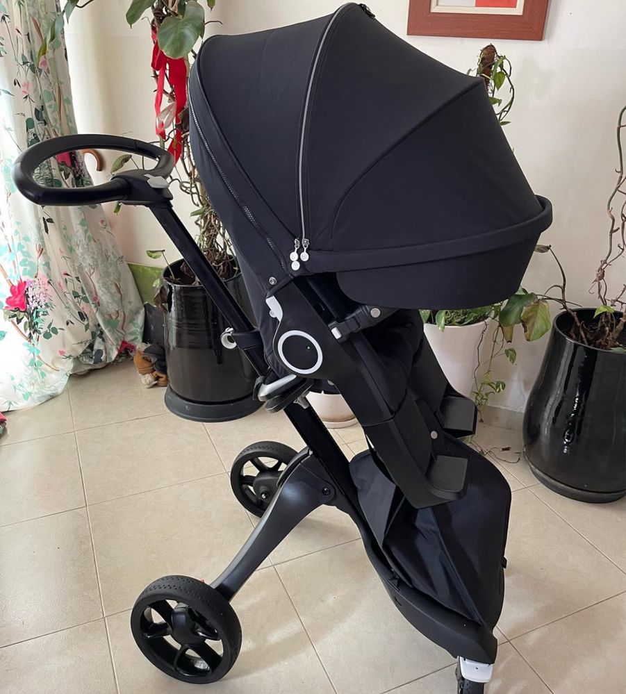 Продам коляску фирмы Stokke