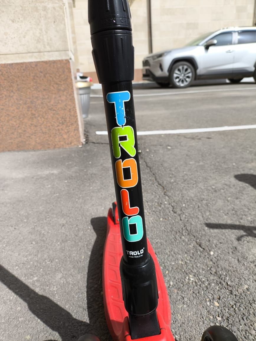 Самокат TROLO (Италия)
