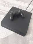 Продам PS4 Slim, в отличном состоянии, 2 джойстика прошитая много игр