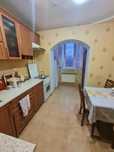 Продам 2 к.кв на 3/5 этаже. Район 25 и 30 школы.