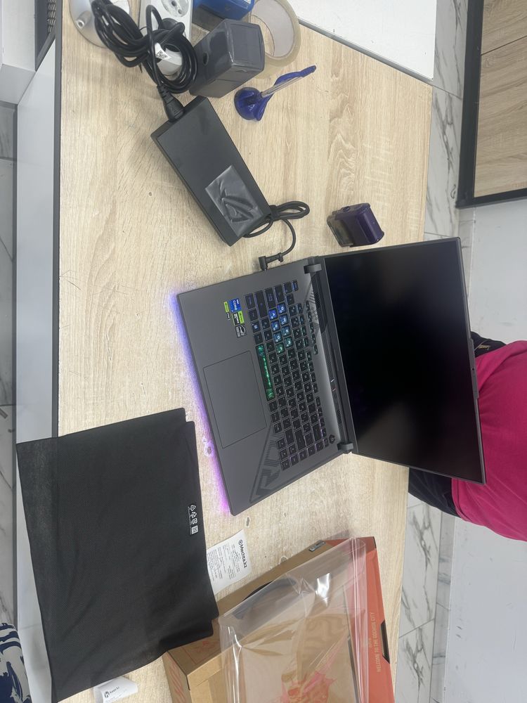 Asus rog strix g16