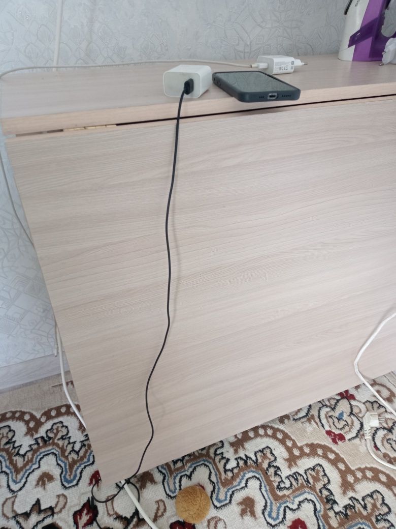 Продам стол раздвижной